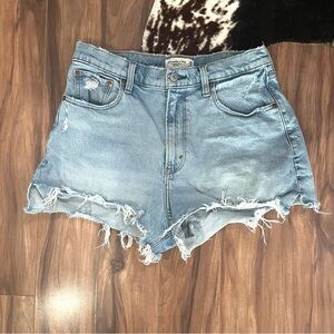 Abercrombie Curve Love High Rise Cutoff